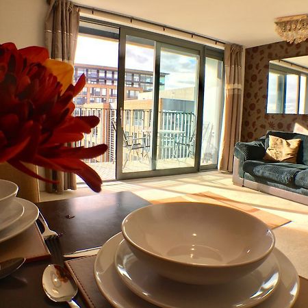Luxurious Providence Apartment Maidenhead Dış mekan fotoğraf