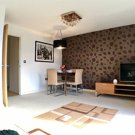 Luxurious Providence Apartment Maidenhead Dış mekan fotoğraf